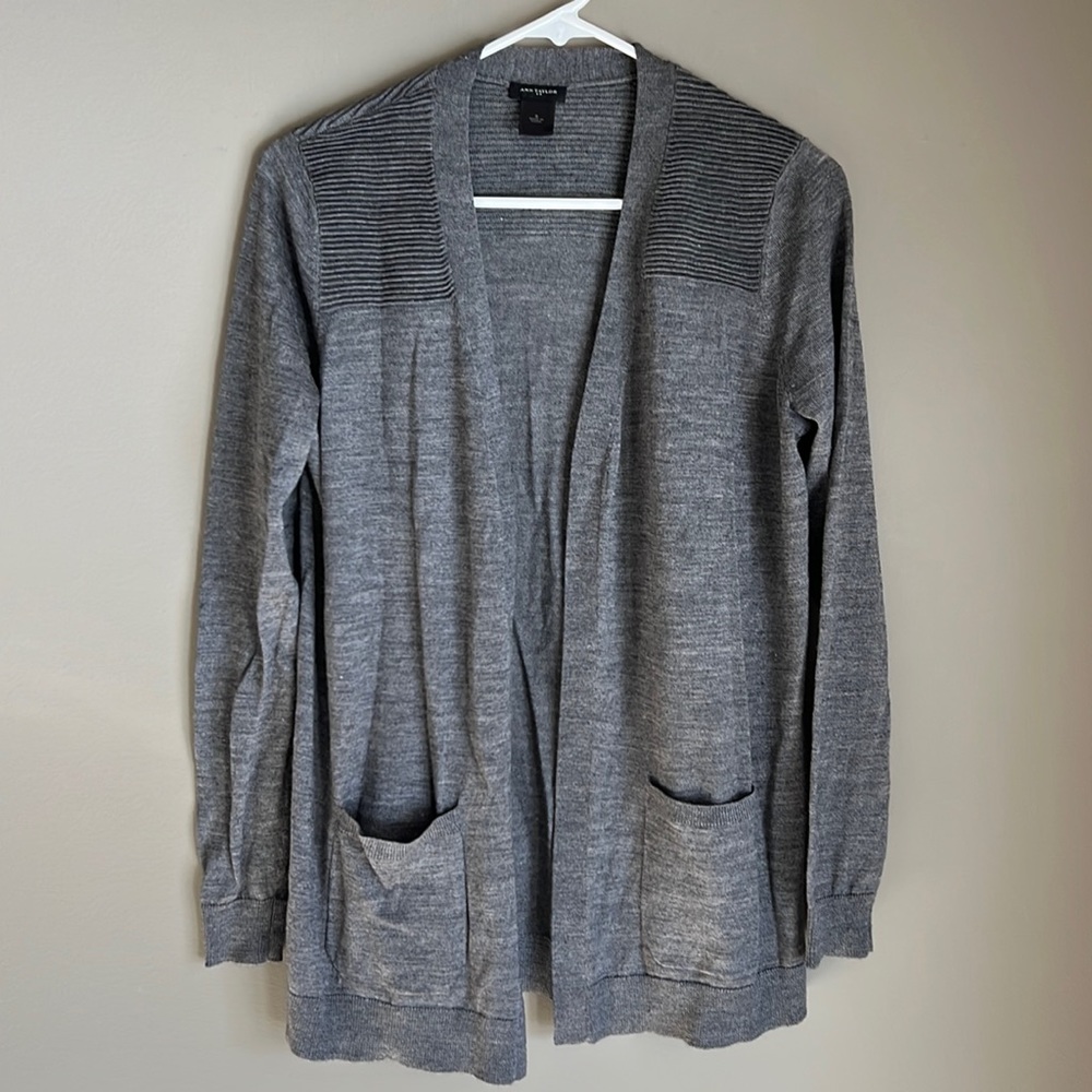 Ann Taylor long cardigan size S